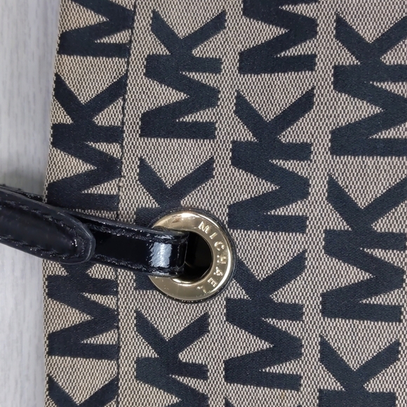 MICHAEL KORS Signature Jet Set Logo Tote Bag - Picture 3 of 7